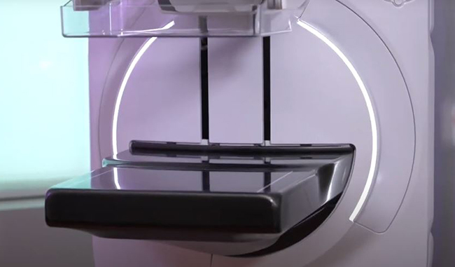 3D mammography machine at Crystal Run Healthcare radiology
